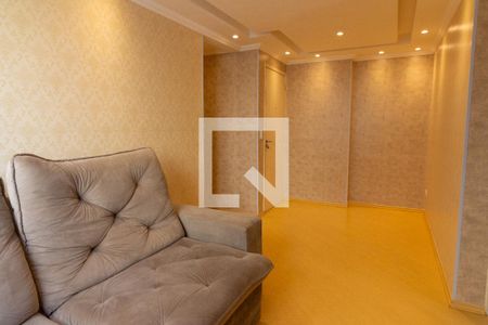 Sala  de apartamento para alugar com 3 quartos, 55m² em Cidade dos Bandeirantes, São Paulo