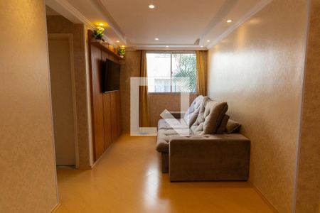 Sala  de apartamento para alugar com 3 quartos, 55m² em Cidade dos Bandeirantes, São Paulo