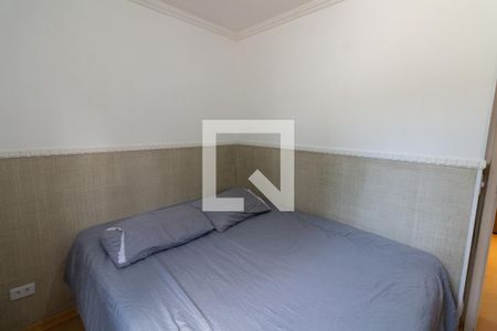 Quarto de apartamento para alugar com 3 quartos, 55m² em Cidade dos Bandeirantes, São Paulo