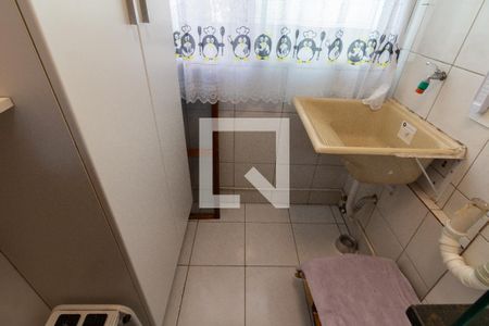 Apartamento para alugar com 55m², 3 quartos e 1 vagaÁrea serviço