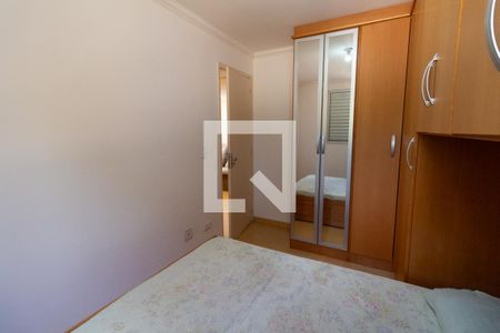 Quarto de apartamento para alugar com 3 quartos, 55m² em Cidade dos Bandeirantes, São Paulo