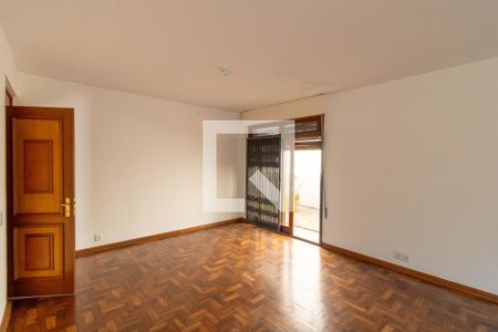 Sala de casa à venda com 3 quartos, 210m² em Vila Assunção, Porto Alegre