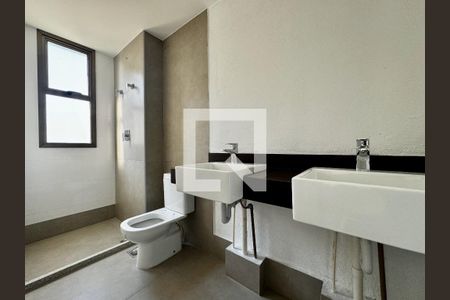 Banheiro de apartamento à venda com 2 quartos, 63m² em Funcionários, Belo Horizonte