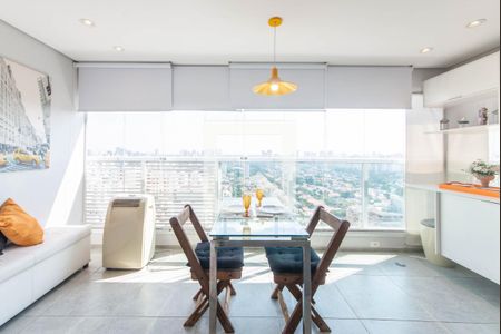 Apartamento para alugar com 33m², 1 quarto e 1 vaga Apartamento para alugar com 33m², 1 quarto e 1 vagaVaranda