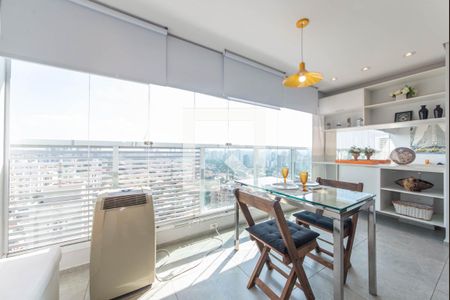 Apartamento para alugar com 33m², 1 quarto e 1 vaga Apartamento para alugar com 33m², 1 quarto e 1 vagaVaranda
