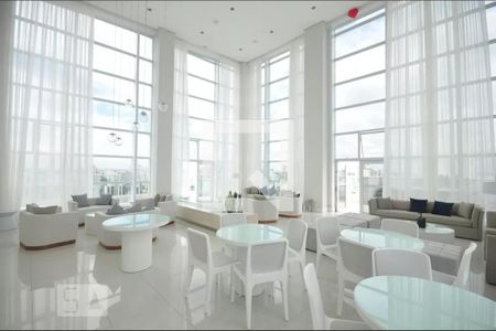 Apartamento para alugar com 33m², 1 quarto e 1 vaga Apartamento para alugar com 33m², 1 quarto e 1 vagaSalão de Festas