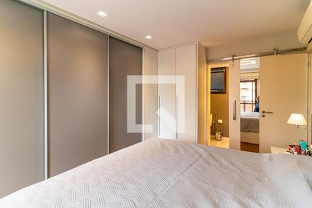 Apartamento à venda com 160m², 4 quartos e 2 vagas Apartamento à venda com 160m², 4 quartos e 2 vagasSuíte