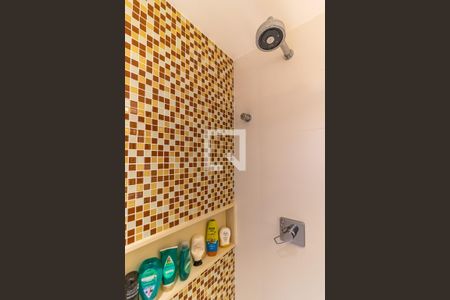 Apartamento à venda com 160m², 4 quartos e 2 vagas Apartamento à venda com 160m², 4 quartos e 2 vagasBanheiro social