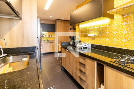 Apartamento à venda com 160m², 4 quartos e 2 vagas Apartamento à venda com 160m², 4 quartos e 2 vagasCozinha