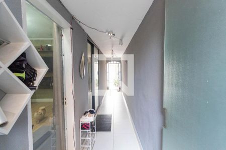 Casa à venda com 158m², 3 quartos e 2 vagasCorredor