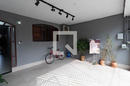 Casa à venda com 158m², 3 quartos e 2 vagasGaragem