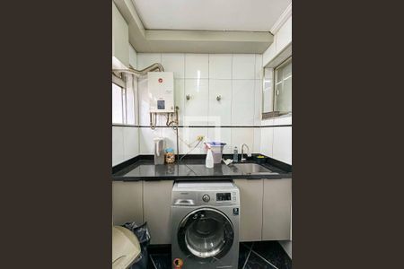 Apartamento à venda com 123m², 3 quartos e 1 vagaÁrea de Serviço