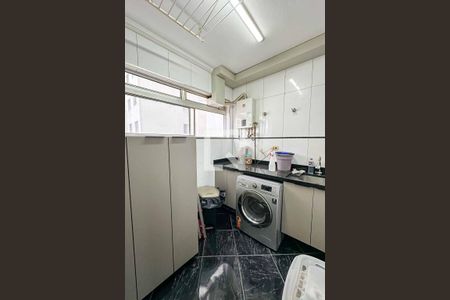 Apartamento à venda com 123m², 3 quartos e 1 vagaÁrea de Serviço