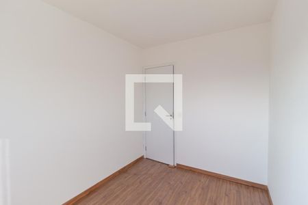 Quarto de apartamento para alugar com 2 quartos, 60m² em Jardim das Belezas, Carapicuíba