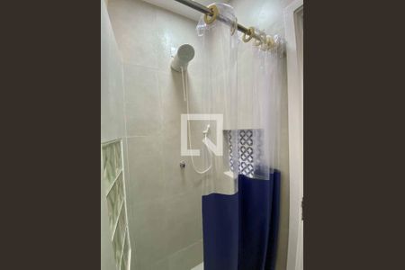 Banheiro de kitnet/studio para alugar com 1 quarto, 32m² em Flamengo, Rio de Janeiro