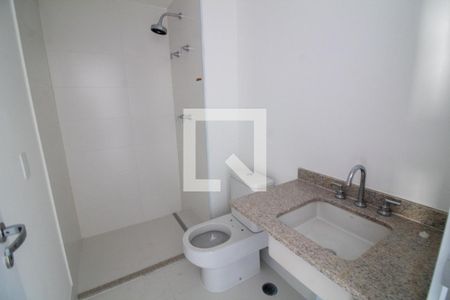 Banheiro de kitnet/studio para alugar com 1 quarto, 25m² em Campo Belo, São Paulo