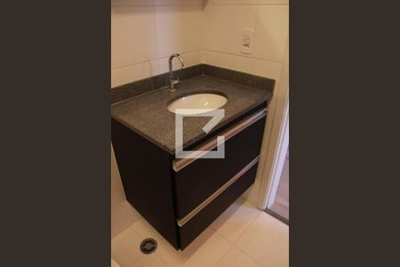 Apartamento para alugar com 34m², 2 quartos e sem vagaBanheiro