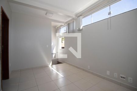 Sala de apartamento para alugar com 3 quartos, 94m² em Setor Industrial (taguatinga), Brasília