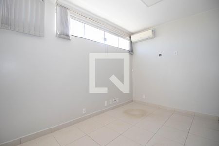Sala de apartamento para alugar com 3 quartos, 94m² em Setor Industrial (taguatinga), Brasília