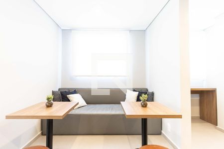 Apartamento para alugar com 42m², 2 quartos e sem vagaÁrea comum - Salão de festas