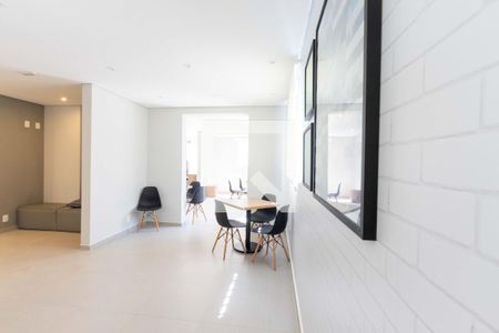Apartamento para alugar com 42m², 2 quartos e sem vagaÁrea comum - Salão de festas