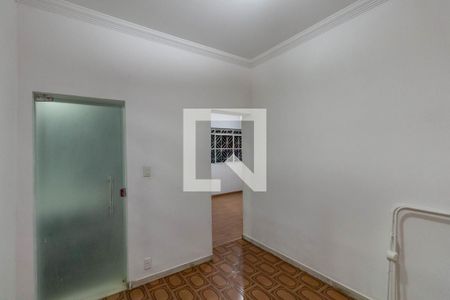 Suíte de casa para alugar com 5 quartos, 300m² em Sagrada Família, Belo Horizonte