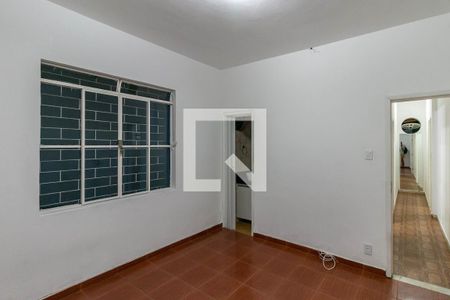 Quarto de casa à venda com 3 quartos, 300m² em Sagrada Família, Belo Horizonte