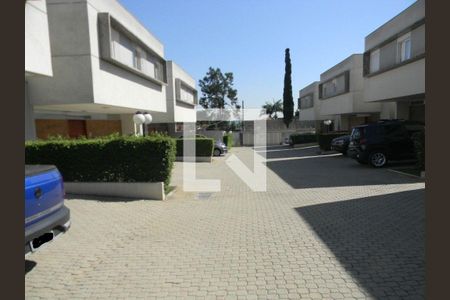 Casa à venda com 4 quartos, 280m² em Interlagos, São Paulo