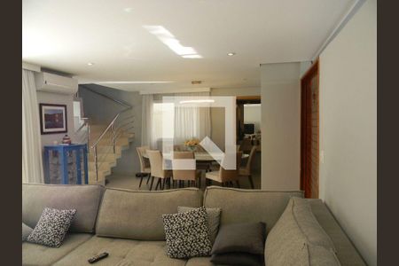 Casa à venda com 4 quartos, 280m² em Interlagos, São Paulo