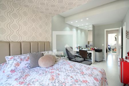 Casa de condomínio à venda com 203m², 4 quartos e 3 vagasSuíte 2