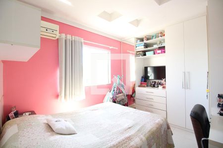 Casa de condomínio à venda com 203m², 4 quartos e 3 vagasSuíte 1