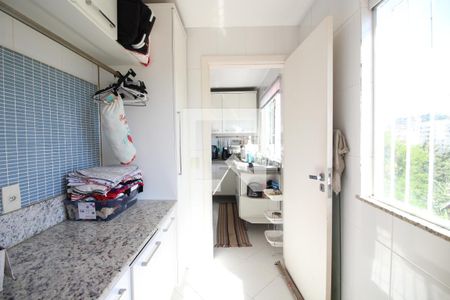 Casa de condomínio à venda com 203m², 4 quartos e 3 vagasÁrea de Serviço