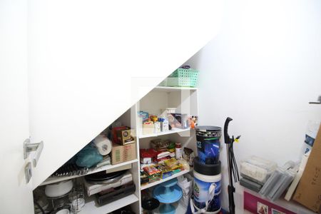 Casa de condomínio à venda com 203m², 4 quartos e 3 vagasDispensa