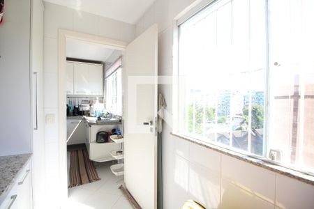 Casa de condomínio à venda com 203m², 4 quartos e 3 vagasÁrea de Serviço