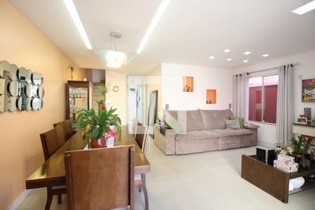 Sala de casa de condomínio à venda com 4 quartos, 203m² em Freguesia (jacarepaguá), Rio de Janeiro