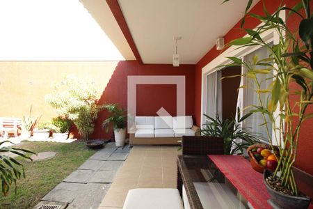 Casa de condomínio à venda com 203m², 4 quartos e 3 vagasÁrea Externa