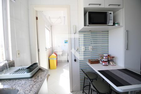 Casa de condomínio à venda com 203m², 4 quartos e 3 vagasCozinha