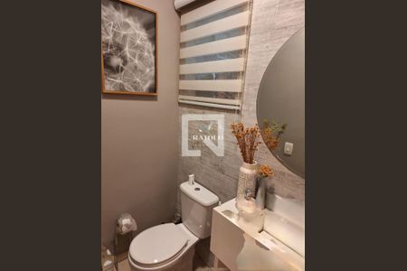 Casa à venda com 3 quartos, 155m² em Vila Carlos de Campos, São Paulo