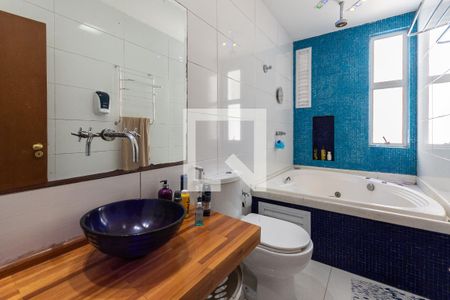 Apartamento à venda com 440m², 5 quartos e 5 vagasBanheiro 2