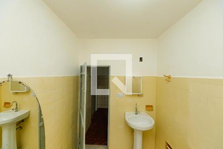 Banheiro de casa para alugar com 1 quarto, 50m² em Vila Portuguesa, São Paulo