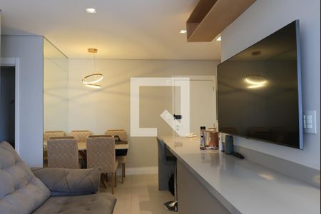 Sala  de apartamento à venda com 2 quartos, 65m² em Indianópolis, São Paulo