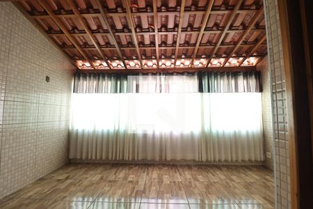 Casa à venda com 170m², 3 quartos e 1 vagaQuintal