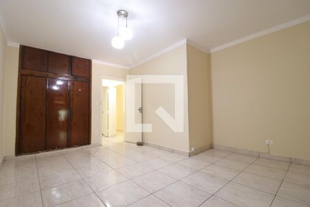 Casa à venda com 170m², 3 quartos e 1 vagaQuarto