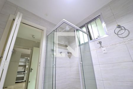 Casa à venda com 170m², 3 quartos e 1 vagaBanheiro