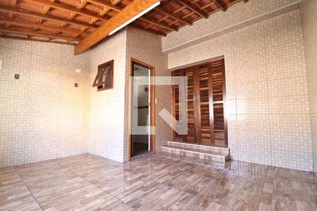 Casa à venda com 170m², 3 quartos e 1 vagaQuintal