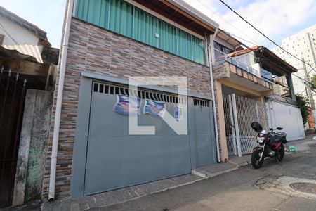 Fachada de casa à venda com 3 quartos, 170m² em Vila Celeste, São Paulo