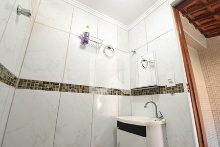 Casa à venda com 170m², 3 quartos e 1 vagaBanheiro