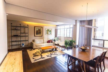 Sala de apartamento à venda com 4 quartos, 136m² em Lourdes, Belo Horizonte