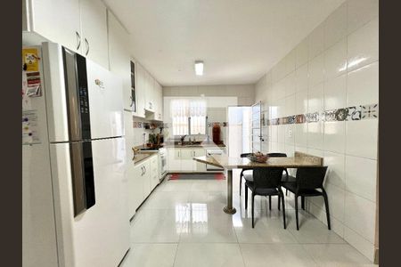 Cozinha de casa à venda com 3 quartos, 180m² em Alvorada, Contagem
