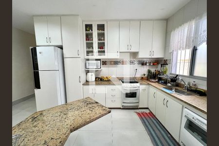Cozinha de casa à venda com 3 quartos, 180m² em Alvorada, Contagem